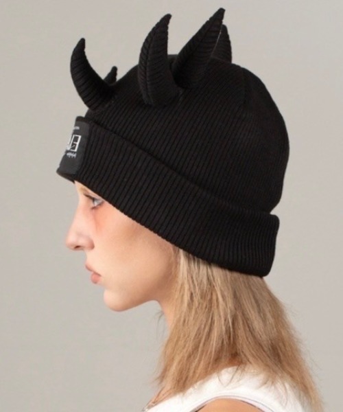 E RIN AI E（オリンアイ）の「【E RIN AI E】EVIL（ニットキャップ/ビーニー・メンズ・ブラック・ONE SIZE）」の3枚目の写真