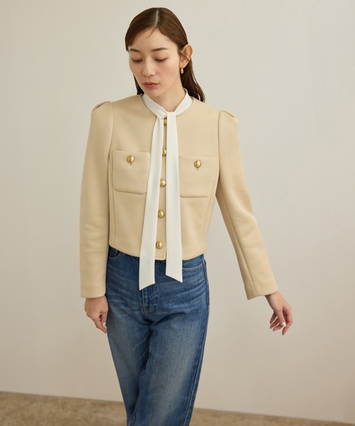 ROPE'(ロペ)の「金ボタンニットジャケット(ノーカラージャケット・レディース・ベージュ/ネイビー・38/36)」の20枚目の写真