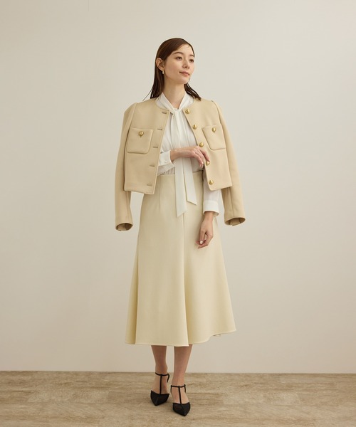 ROPE'(ロペ)の「金ボタンニットジャケット(ノーカラージャケット・レディース・ベージュ/ネイビー・38/36)」の18枚目の写真