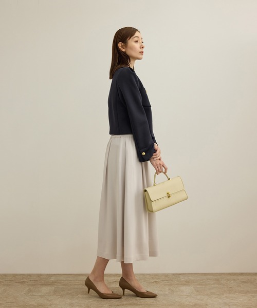 ROPE'(ロペ)の「金ボタンニットジャケット(ノーカラージャケット・レディース・ベージュ/ネイビー・38/36)」の11枚目の写真