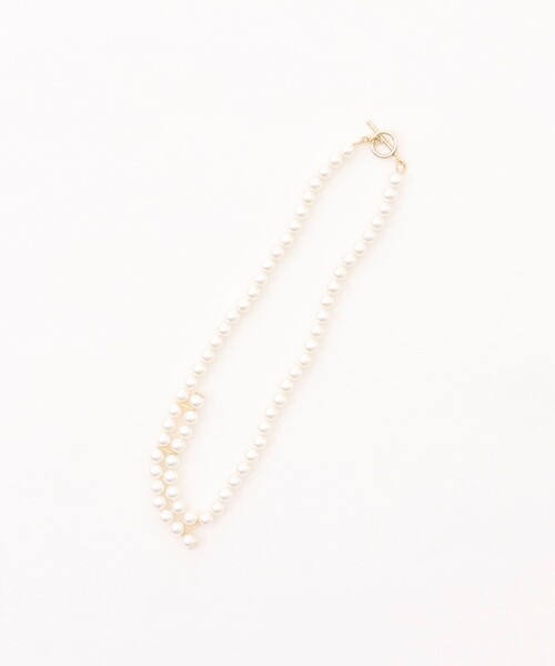 grace grace （グラスグラス）の「【grace grace/グラスグラス】シェルパールオーバーショートネックレス（ネックレス・レディース・オフホワイト・FREE）」の3枚目の写真