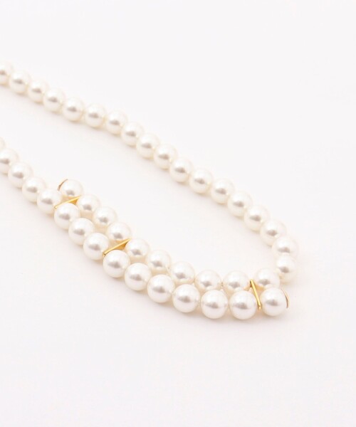 grace grace （グラスグラス）の「【grace grace/グラスグラス】シェルパールオーバーショートネックレス（ネックレス・レディース・オフホワイト・FREE）」の4枚目の写真