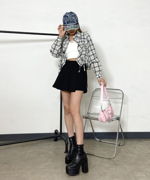 non-hedge(ノンヘッジ)の「ドロストショート丈チェックシャツ(シャツ/ブラウス・レディース・オフホワイト/ブラック/カーキ/ブルー/チャコール・FREE)」の6枚目の写真