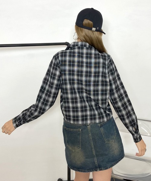 non-hedge(ノンヘッジ)の「ドロストショート丈チェックシャツ(シャツ/ブラウス・レディース・オフホワイト/ブラック/カーキ/ブルー/チャコール・FREE)」の18枚目の写真