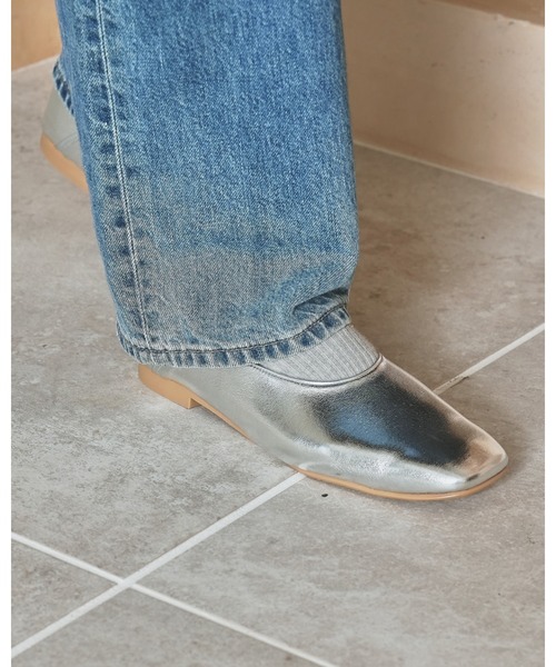 エマフランシス（Emma Francis）/スクエアトゥ フラット Uカット パンプス スクエアトゥ フラット Uカット パンプス（パンプス）｜Emma Francis