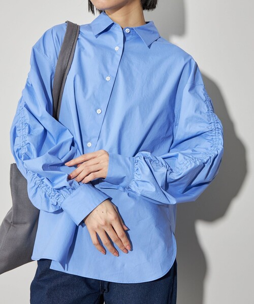 CITEN（シテン）の「＜CITEN＞ソデギャザーシャツ（シャツ/ブラウス・レディース・ライトブルー/オフホワイト/ワイン・FREE）」の2枚目の写真