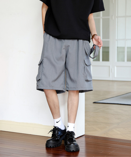 neos(ネオス)の「【neos】ルーズシルエット サスペンダー フラップポケット カーゴ ハーフ スラックス パンツ(スラックス・メンズ・ブラック/グレー・MEDIUM/LARGE/X-LARGE)」の14枚目の写真