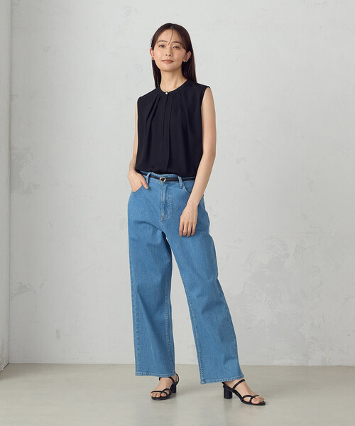 COMME CA ISM（コムサイズム）の「ノースリーブタックブラウス（シャツ/ブラウス・レディース・チャコール/ダークネイビー/ホワイト・LARGE/MEDIUM）」の9枚目の写真