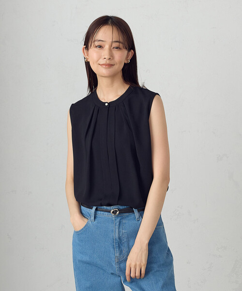COMME CA ISM（コムサイズム）の「ノースリーブタックブラウス（シャツ/ブラウス・レディース・チャコール/ダークネイビー/ホワイト・LARGE/MEDIUM）」の10枚目の写真