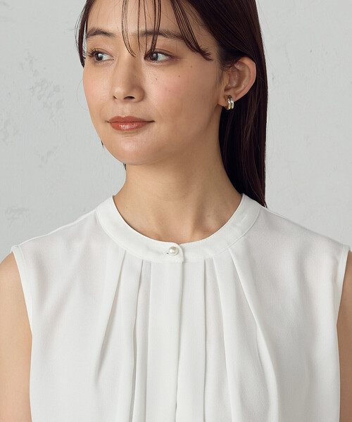 COMME CA ISM（コムサイズム）の「ノースリーブタックブラウス（シャツ/ブラウス・レディース・チャコール/ダークネイビー/ホワイト・LARGE/MEDIUM）」の15枚目の写真