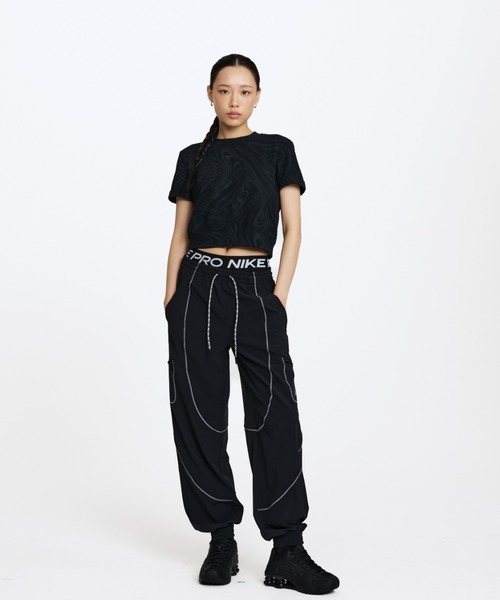 NIKE(ナイキ)の「ナイキ ショックス R4 ウィメンズシューズ / Nike Shox R4 Women's Shoes AR3565-004 Black(スニーカー・レディース・ブラック・26.5/25.5/25/24.5/24/23.5/23/26/27/27.5/28/22/22.5/28.5/29)」の6枚目の写真
