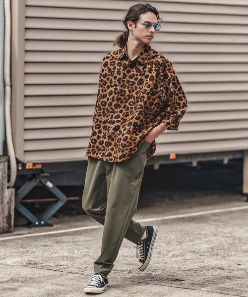 CAMBIO(カンビオ)の「ms6056-Leopard and Dobby Jacquard Fly Front 3-4 Sleeve Shirts 七分袖シャツ(シャツ/ブラウス・メンズ・キャメル/チャコール・S/M/L)」の13枚目の写真