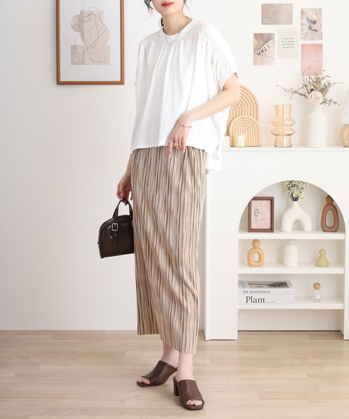 セール】EGLANTINE スモッキング立体刺繍カットソー（Tシャツ