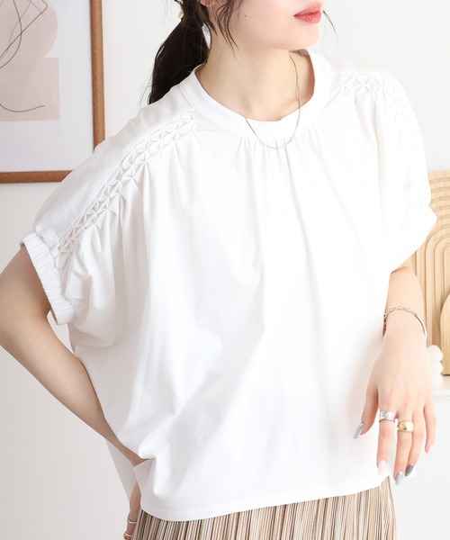 tシャツ EGLANTINE スモッキング立体刺繍カットソー レディース セール】EGLANTINE スモッキング立体刺繍カットソー（Tシャツ