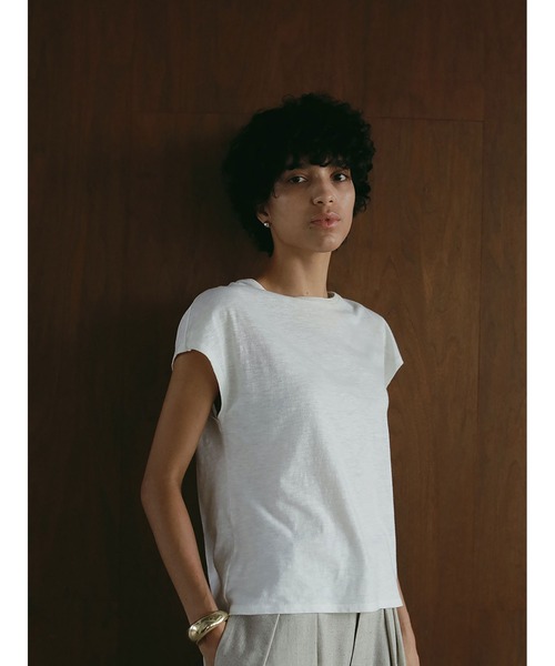 HER.（ハー）の「スラブカットＴシャツ（Tシャツ/カットソー・レディース・ブラウン/ブラック/オフホワイト・フリー）」の14枚目の写真