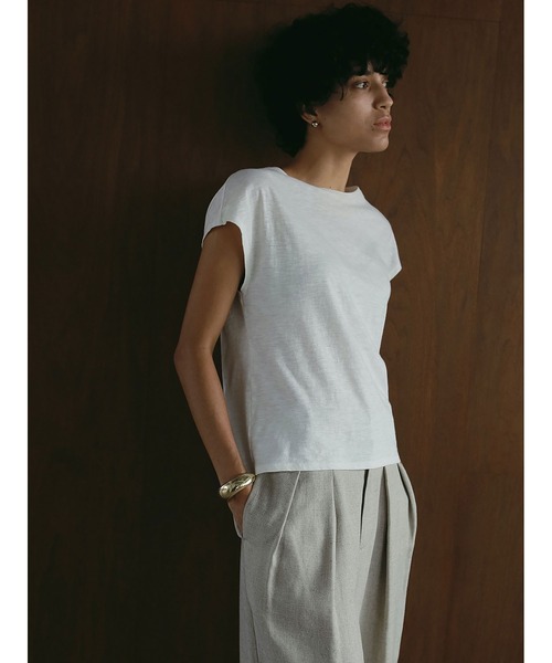 HER.（ハー）の「スラブカットＴシャツ（Tシャツ/カットソー・レディース・ブラウン/ブラック/オフホワイト・フリー）」の17枚目の写真