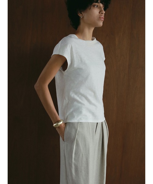 HER.（ハー）の「スラブカットＴシャツ（Tシャツ/カットソー・レディース・ブラウン/ブラック/オフホワイト・フリー）」の18枚目の写真