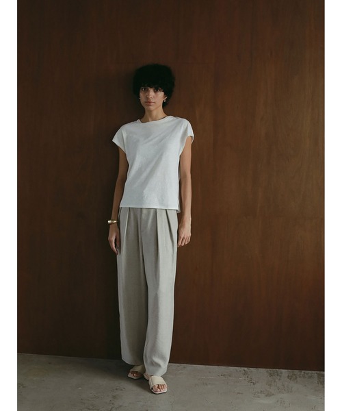 HER.（ハー）の「スラブカットＴシャツ（Tシャツ/カットソー・レディース・ブラウン/ブラック/オフホワイト・フリー）」の4枚目の写真