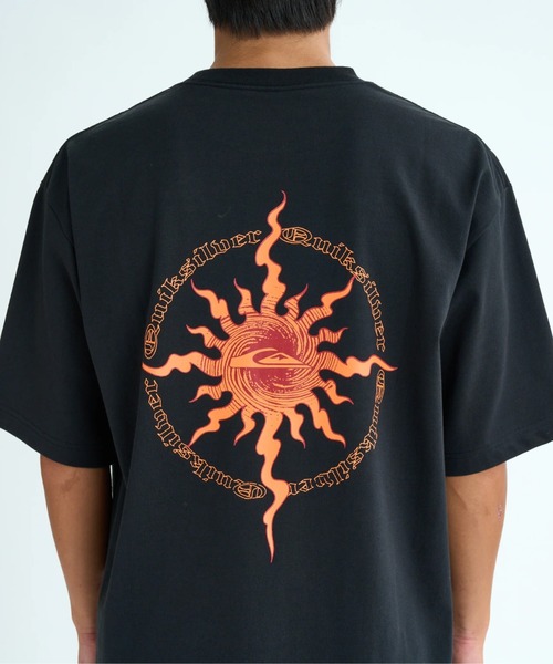 Quiksilver(クイックシルバー)の「SOLARIS ST/クイックシルバーバックプリント半袖Tシャツ(Tシャツ/カットソー・メンズ・ブラック/ホワイト・MEDIUM/X-LARGE/LARGE)」の5枚目の写真