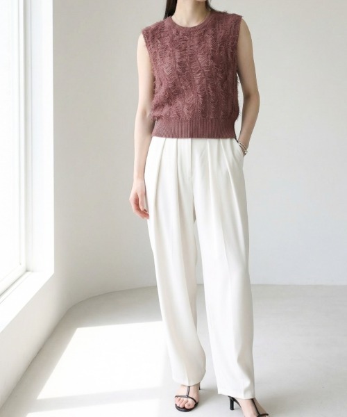 Per sist ence(パーシエンス)の「フリンジニットノースリーブトップス(Tシャツ/カットソー・レディース・アイボリー/ブラック/ブラウン/ベージュ系/グリーン・ONE SIZE)」の9枚目の写真