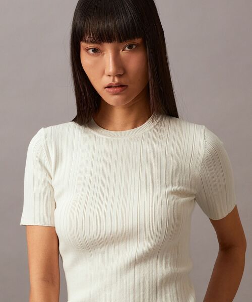 Calvin Klein(カルバン・クライン)の「コットンリブ ショートスリーブ プルオーバー(ニット/セーター・レディース・オフホワイト/ブラック系その他・XS/S/XXS)」の13枚目の写真