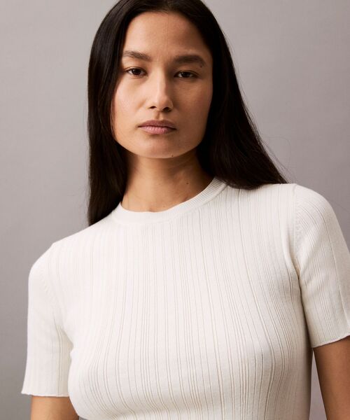 Calvin Klein(カルバン・クライン)の「コットンリブ ショートスリーブ プルオーバー(ニット/セーター・レディース・オフホワイト/ブラック系その他・XS/S/XXS)」の6枚目の写真