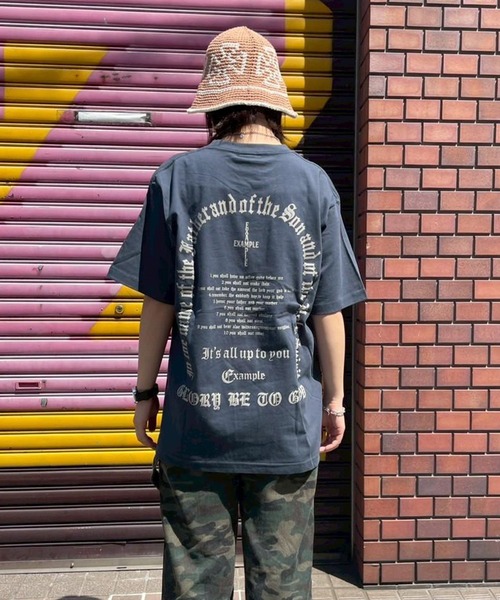 EXAMPLE（エグザンプル）の「EXAMPLE CROSS SOUVENIR S/S TEE（Tシャツ/カットソー・メンズ・ネイビー系/ホワイト/チャコール/ブラック系その他・XXL/M/XL/L）」の13枚目の写真