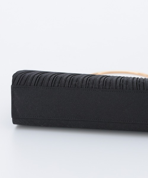 haremode（ハレモード）の「オルガンプリーツパーティバッグ（クラッチバッグ・レディース・ベージュ/シルバー/ブラック・FREE）」の9枚目の写真