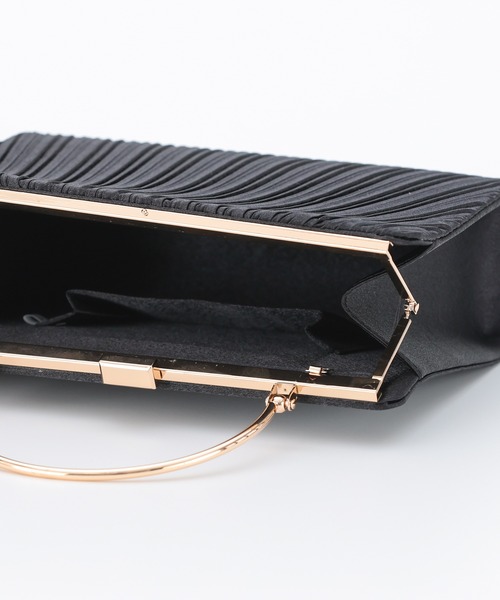 haremode（ハレモード）の「オルガンプリーツパーティバッグ（クラッチバッグ・レディース・ベージュ/シルバー/ブラック・FREE）」の10枚目の写真