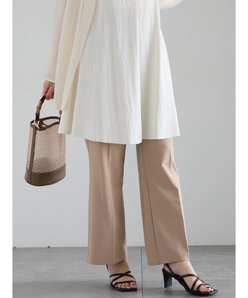 Te chichi(テチチ)の「【松井愛莉着用】ドライダブルクロスフレアストレートパンツ(その他パンツ・レディース・カーキ/ベージュ/ブラック・F)」の8枚目の写真
