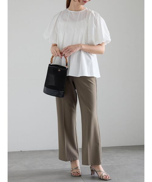 Te chichi(テチチ)の「【松井愛莉着用】ドライダブルクロスフレアストレートパンツ(その他パンツ・レディース・カーキ/ベージュ/ブラック・F)」の12枚目の写真