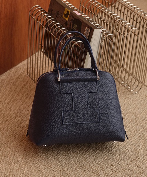 IACUCCI（イアクッチ）の「ギブリ MS ALCE（ボストンバッグ・レディース・ブラウン/ライトグリーン/グレイッシュベージュ/ブラック/ネイビー・FREE）」の5枚目の写真