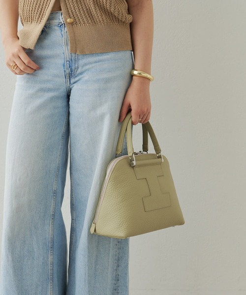 IACUCCI（イアクッチ）の「ギブリ MS ALCE（ボストンバッグ・レディース・ブラウン/ライトグリーン/グレイッシュベージュ/ブラック/ネイビー・FREE）」の4枚目の写真