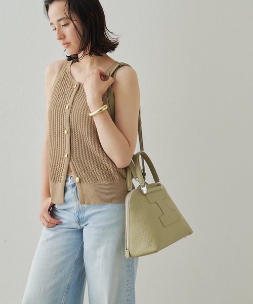 ☆ほぼ未使用超美品☆IACUCCI ギブリ　MS ショルダーバッグ IACUCCI(イアクッチ)｜ギブリ MS ALCE/ピスタチオ の通販｜ELLESHOP