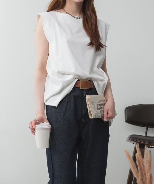 RCD(アールシーディー)の「肩タックノースリーブボートネックTシャツ(Tシャツ/カットソー・レディース・ブラック/グレイッシュベージュ/オフホワイト/チャコールグレー・M-L/LL~3L/4L~5L)」の6枚目の写真