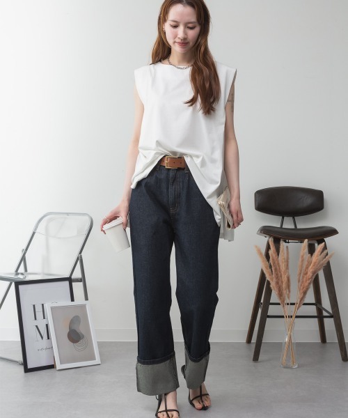 RCD(アールシーディー)の「肩タックノースリーブボートネックTシャツ(Tシャツ/カットソー・レディース・ブラック/グレイッシュベージュ/オフホワイト/チャコールグレー・M-L/LL~3L/4L~5L)」の11枚目の写真