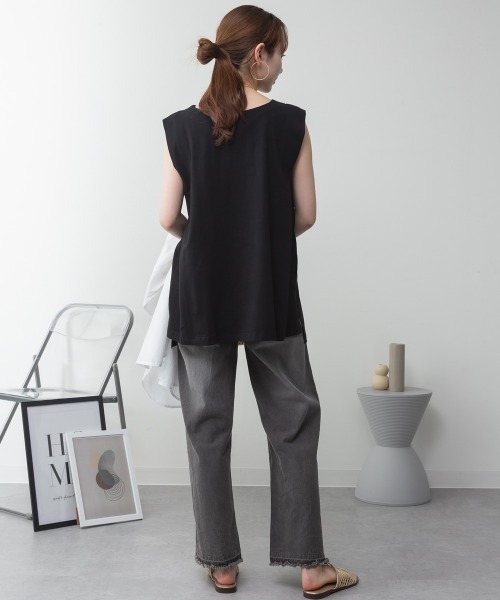 RCD(アールシーディー)の「肩タックノースリーブボートネックTシャツ(Tシャツ/カットソー・レディース・ブラック/グレイッシュベージュ/オフホワイト/チャコールグレー・M-L/LL~3L/4L~5L)」の22枚目の写真
