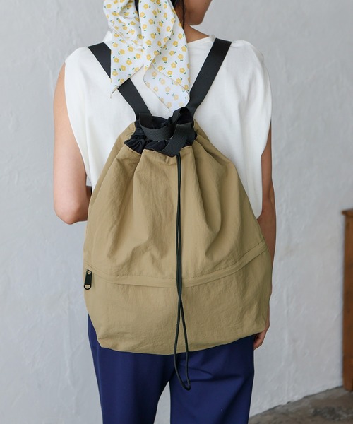 VitaFelice(ヴィータフェリーチェ)の「【撥水】2wayナイロンナップサック ユニセックス(バックパック/リュック・レディース・ベージュ/ブラック/アイボリー・FREE)」の14枚目の写真