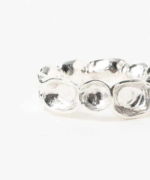 Ray BEAMS(レイビームス)の「R / RR-303 リング(リング・レディース・シルバー・ONE SIZE)」の3枚目の写真
