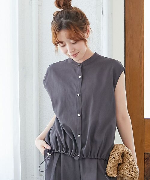 le.coeur blanc(ルクールブラン)の「リネンライク裾ドロストブラウス(シャツ/ブラウス・レディース・チャコールグレー/モカ・38)」の4枚目の写真