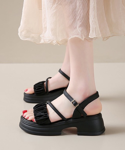 Lace Ladies(レースレディース)の「異素材 ギャザー チューブ ストラップ 厚底 サンダル(サンダル・レディース・ブラック/アイボリー・22.5cm/23cm/23.5cm/24cm/24.5cm/25cm)」の3枚目の写真