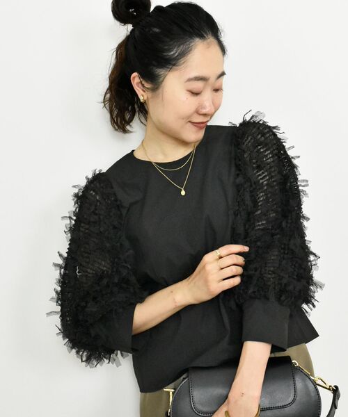 le.coeur blanc（ルクールブラン）の「TORRAZZO DONNA袖チュールブラウス（シャツ/ブラウス・レディース・アイボリー/ブラック・38）」の5枚目の写真