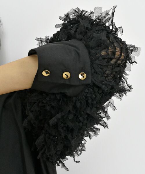 le.coeur blanc（ルクールブラン）の「TORRAZZO DONNA袖チュールブラウス（シャツ/ブラウス・レディース・アイボリー/ブラック・38）」の7枚目の写真