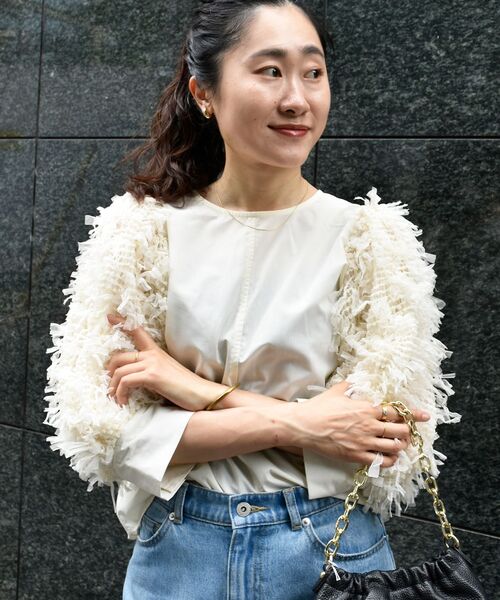 le.coeur blanc（ルクールブラン）の「TORRAZZO DONNA袖チュールブラウス（シャツ/ブラウス・レディース・アイボリー/ブラック・38）」の17枚目の写真