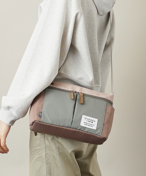 moz(モズ)の「【VASKA by moz】ヴェスカ ショルダーバッグ VZPS-01(ショルダーバッグ・レディース・オレンジ/グリーン/ブラック/ブルー/ネイビー・ONE SIZE)」の3枚目の写真