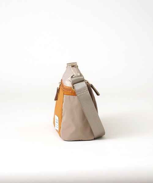 moz(モズ)の「【VASKA by moz】ヴェスカ ショルダーバッグ VZPS-01(ショルダーバッグ・レディース・オレンジ/グリーン/ブラック/ブルー/ネイビー・ONE SIZE)」の19枚目の写真