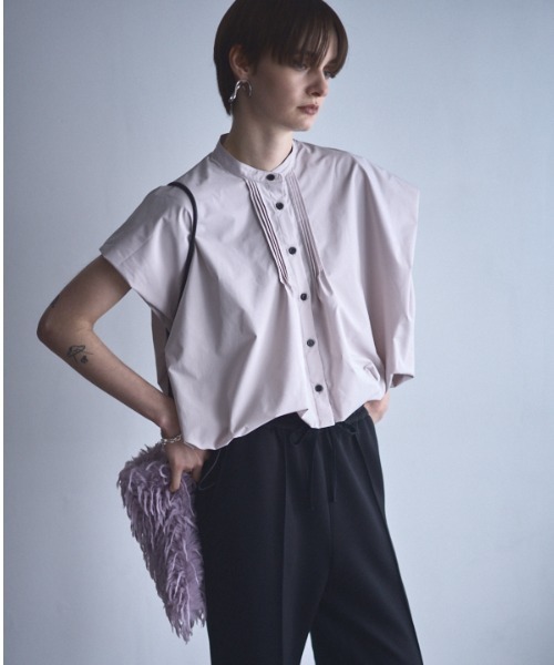 Muel Chic(ミュエルシック)の「Mio balloon shirt ミオバルーンシャツ(シャツ/ブラウス・レディース・グレイッシュベージュ/スモークピンク/ネイビー/ホワイト・FREE)」の9枚目の写真