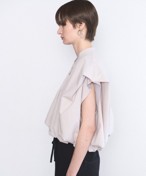 Muel Chic(ミュエルシック)の「Mio balloon shirt ミオバルーンシャツ(シャツ/ブラウス・レディース・グレイッシュベージュ/スモークピンク/ネイビー/ホワイト・FREE)」の8枚目の写真