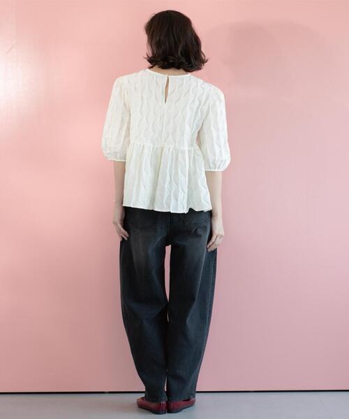 OPAQUE.CLIP（オペークドットクリップ）の「ストレッチバレルレッグデニム【洗濯機洗い可】（デニムパンツ・レディース・スミクロ/ブルー系その他・36/38/40/42）」の9枚目の写真