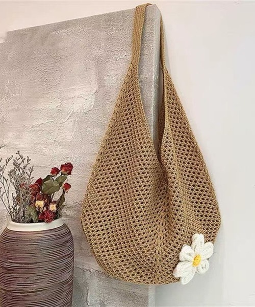 Miniministore(ミニミニストア)の「トートバッグ花モチーフ付き編みバッグ軽量(トートバッグ・レディース・グリーン/ピンク/レッド/ブルー/ライトブラウン/アイボリー・FREE)」の22枚目の写真